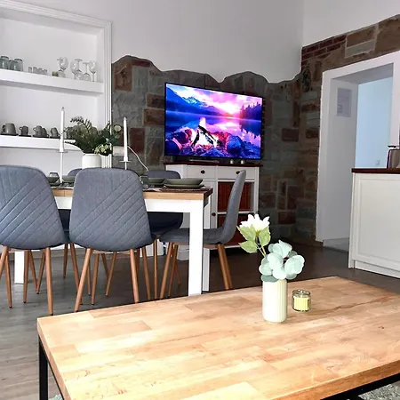 Neu- Appartment In Hagen Naehe Dortmund - 3 Parking! 3 Double-Bed! 2 Bedrooms, Wifi, Coffemashine-Fully Automatic, Kitchen, Netflix,Disney,Magenta 公寓 *