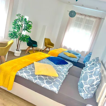 Neu- Appartment In Hagen Naehe Dortmund - 3 Parking! 3 Double-Bed! 2 Bedrooms, Wifi, Coffemashine-Fully Automatic, Kitchen, Netflix,Disney,Magenta Apartment Hagen (Arnsberg)