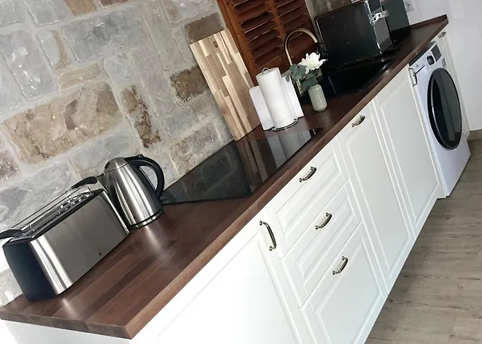 Neu- Appartment In Hagen Naehe Dortmund - 3 Parking! 3 Double-Bed! 2 Bedrooms, Wifi, Coffemashine-Fully Automatic, Kitchen, Netflix,Disney,Magenta 哈根