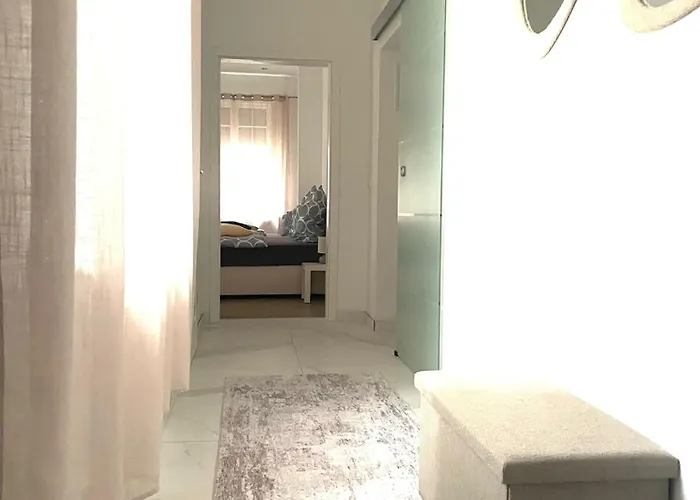 Neu- Appartment In Hagen Naehe Dortmund - 3 Parking! 3 Double-Bed! 2 Bedrooms, Wifi, Coffemashine-Fully Automatic, Kitchen, Netflix,Disney,Magenta 公寓 *