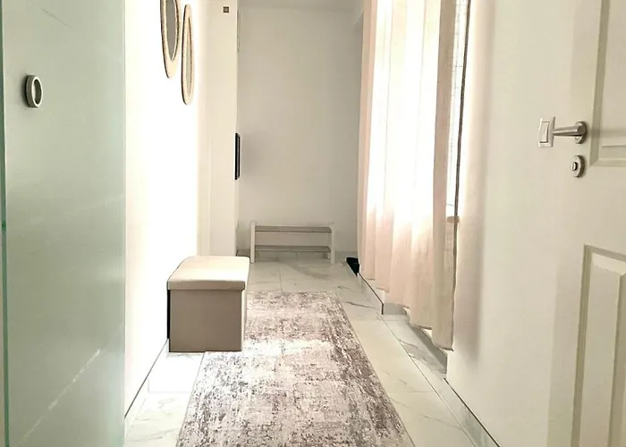 Neu- Appartment In Hagen Naehe Dortmund - 3 Parking! 3 Double-Bed! 2 Bedrooms, Wifi, Coffemashine-Fully Automatic, Kitchen, Netflix,Disney,Magenta 公寓 哈根