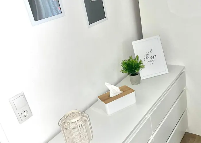 公寓 Neu- Appartment In Hagen Naehe Dortmund - 3 Parking! 3 Double-Bed! 2 Bedrooms, Wifi, Coffemashine-Fully Automatic, Kitchen, Netflix,Disney,Magenta 哈根